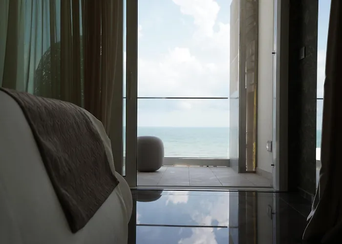 Ale Sea Side View - Arizona