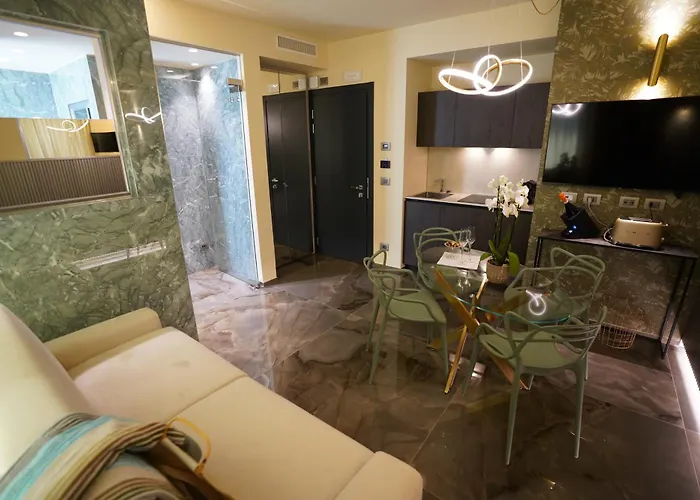 Ale Sea Side View - Arizona *